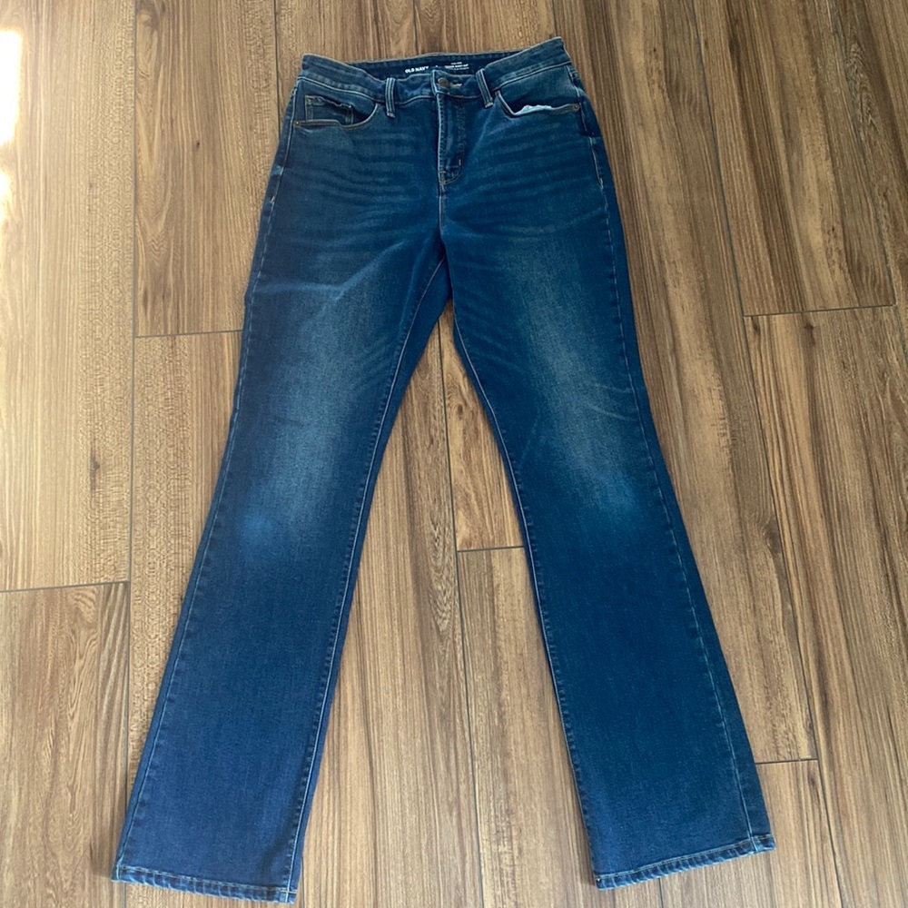 Old Navy high rise boot cut jeans, size 6